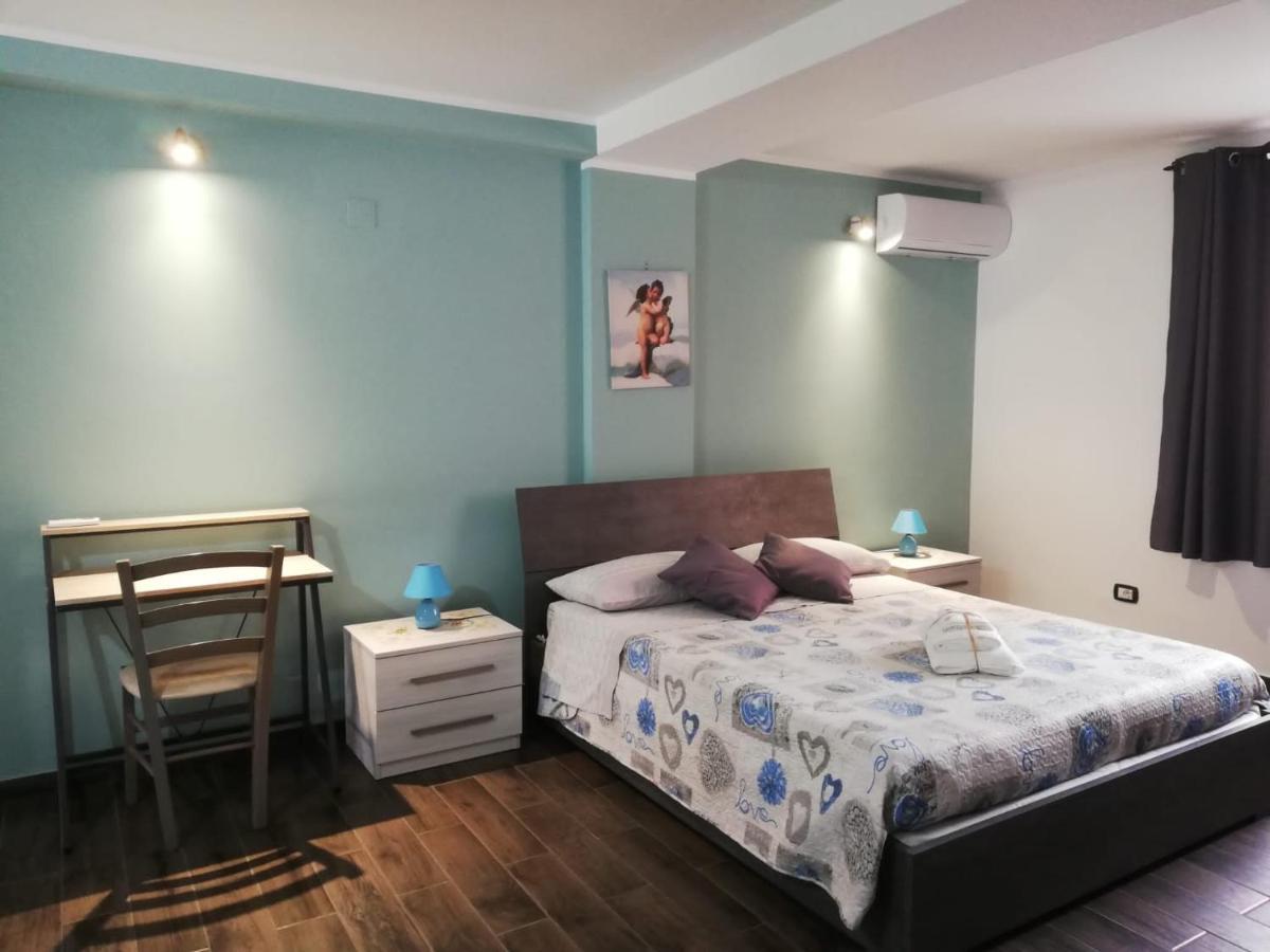 Siracusa Holiday House Hotel Szirakúza Kültér fotó