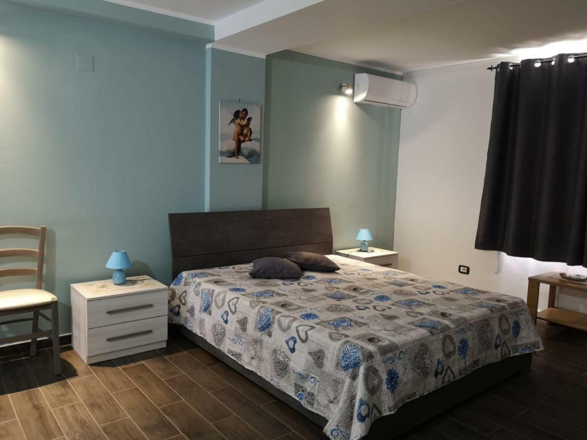 Siracusa Holiday House Hotel Szirakúza Kültér fotó